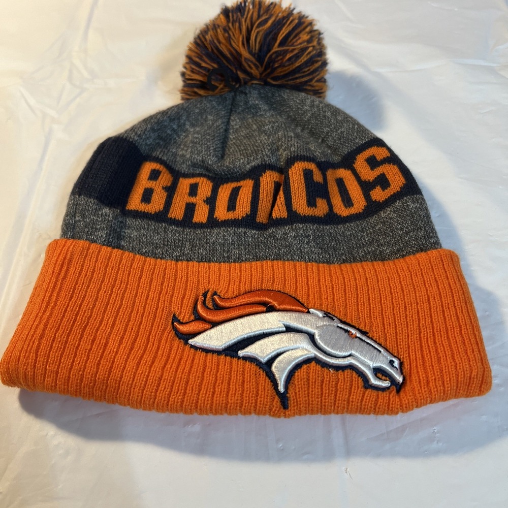 NFL Denver Broncos Gray Acrylic Knit Beanie w/ Cuff & Pom {New Era} *New*
